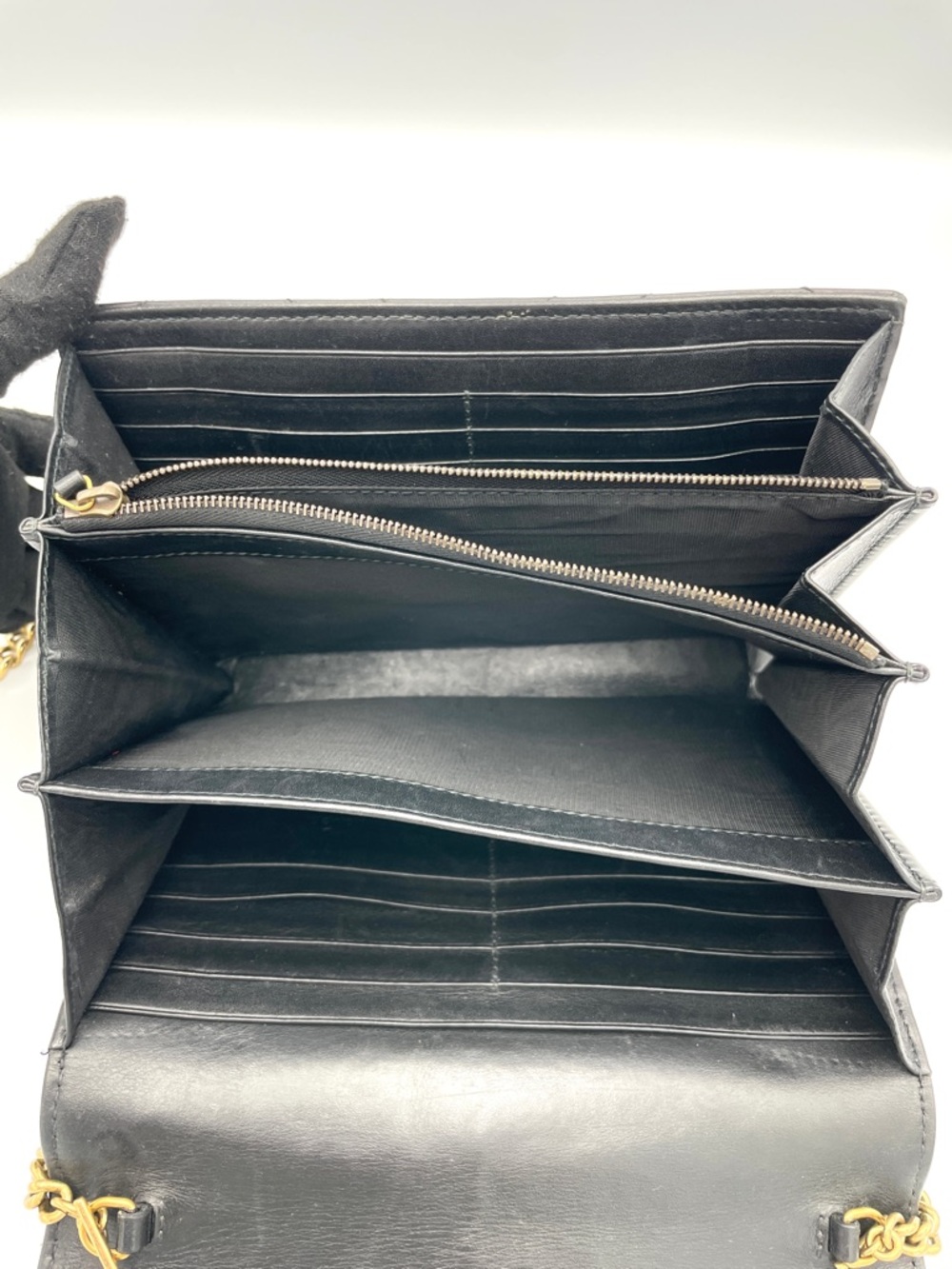 Authenticated Gucci GG Marmont Black Chevron Leather Wallet on Chain Gold - Picture 12 of 14